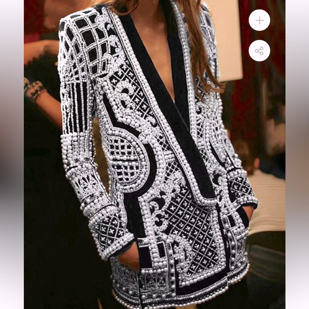 Beautiful beaded blazer dress or blazer 🩶